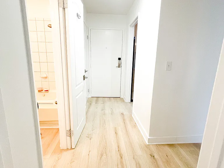 8530 Holloway Dr #102 — Photo 6