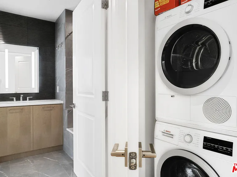 400 S Broadway Ave #1608 — Photo 35