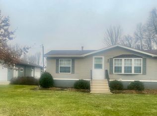 2702 N 3853rd Rd, Sheridan, IL 60551