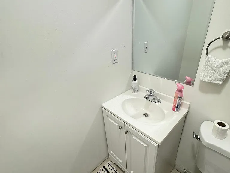 1430 Stacy St N #4 — Photo 13