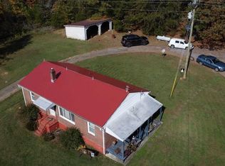 11801 E Gretna Rd, Gretna, VA 24557