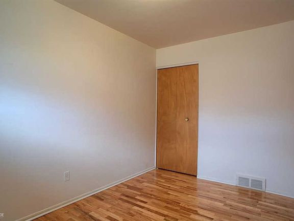 5th image of 8145 San Marco Blvd