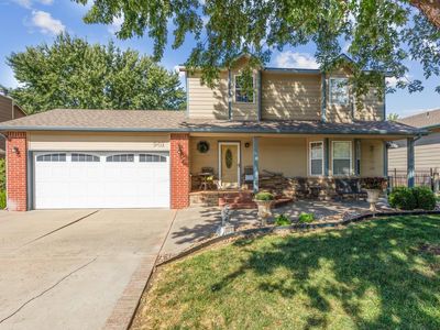 901 Clover Ln, Valley Center, KS, 67147