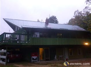 9284 Spring Valley Rd, Mazomanie, WI 53560