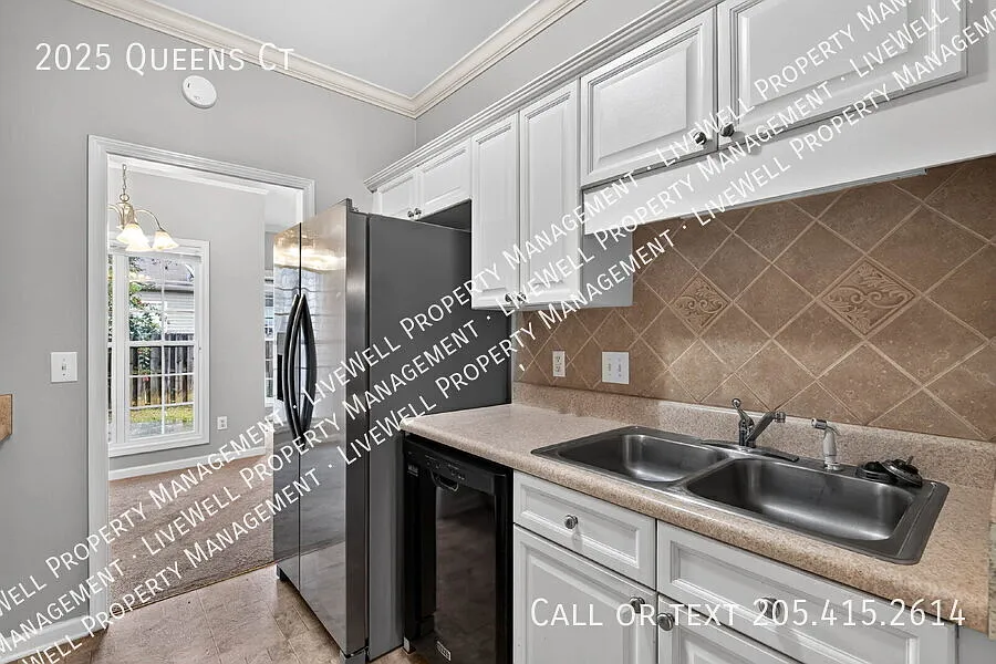 Welcome Home to 2025 Queens Court in Moody — Photo 4