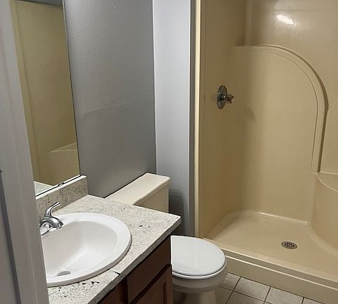 5th image of 68 Kelley Dr