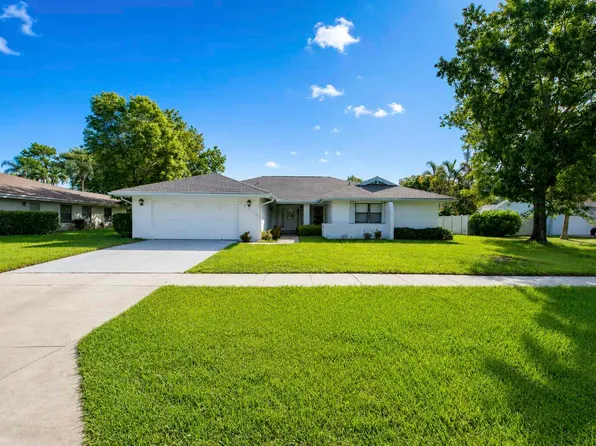 12403 Westhall Place, Wellington, FL 33414