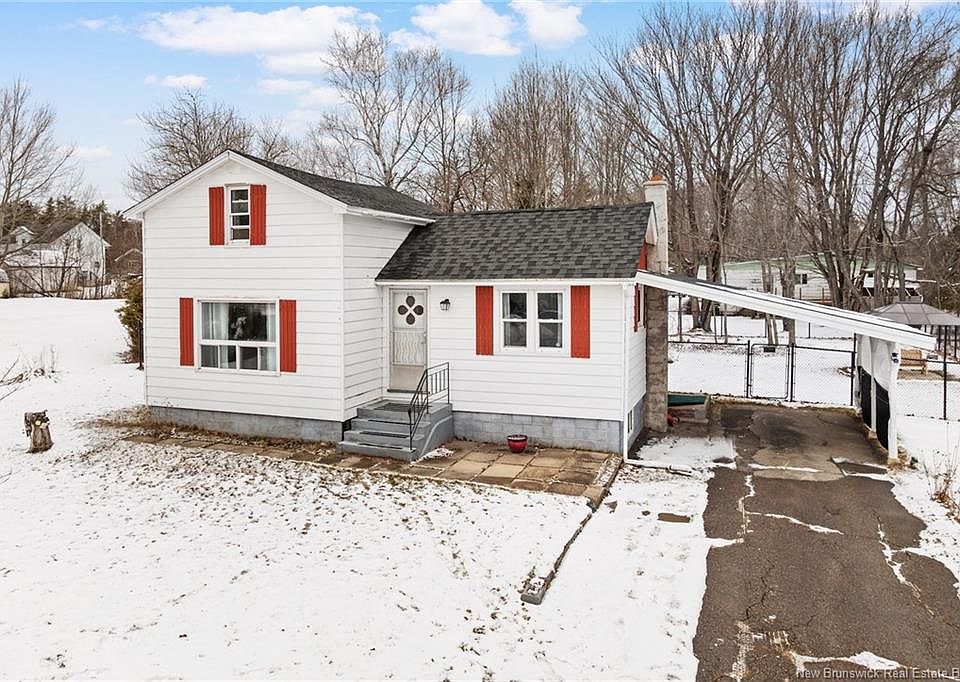 1st image of 38 Chestnut St