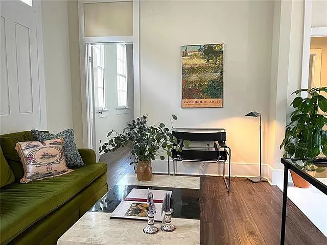 1404 Magazine St #2B — Photo 2