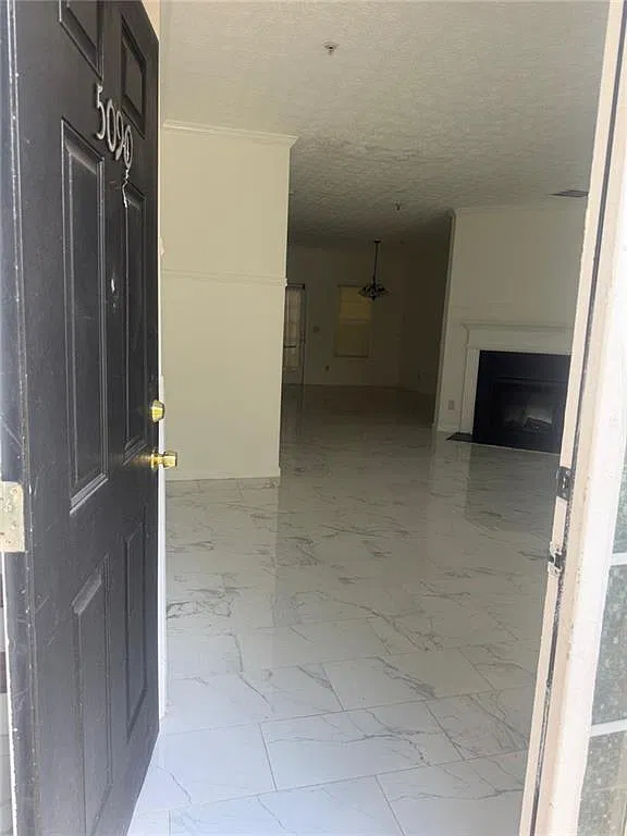 3 bed, 2.5 bath, 1592 sqft, $2,300 — Photo 1