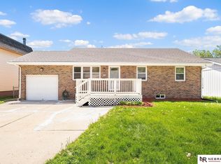 7913 Nina St, Omaha, NE 68124