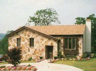 2330 Bernard St, Pittsburgh, PA 15234