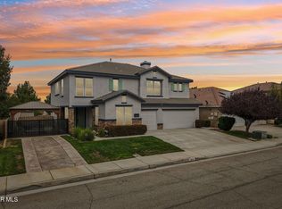 3619 Sungate Dr, Palmdale, CA 93551