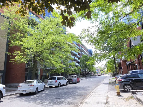 340 McLeod St, Ottawa, ON