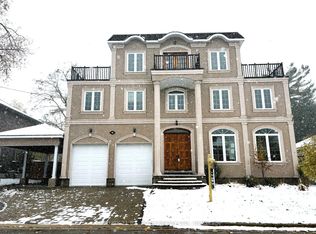 16 Gray Ln, Barrie, ON L4N 7T1