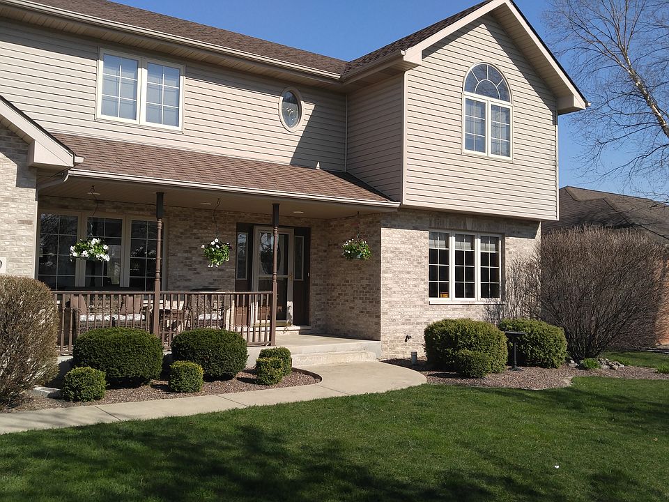 1st image of 2709 Squire Dr