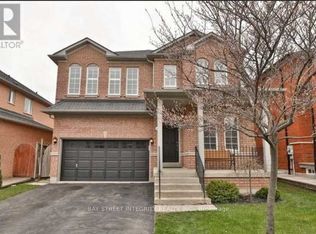 1383 Liverpool St, Oakville, ON L6M4P1