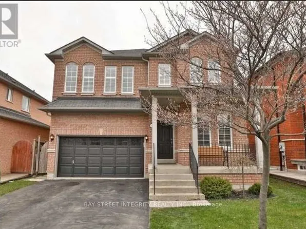 1383 Liverpool St, Oakville, ON L6M 4P1