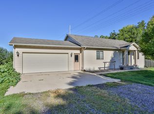 1217 Dewitt St, Ellsworth, IA 50075