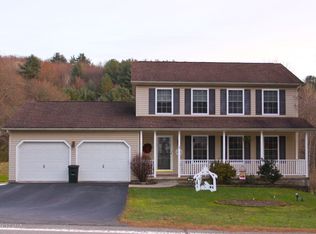 322 Overbrook Ave, Dallas, PA 18612