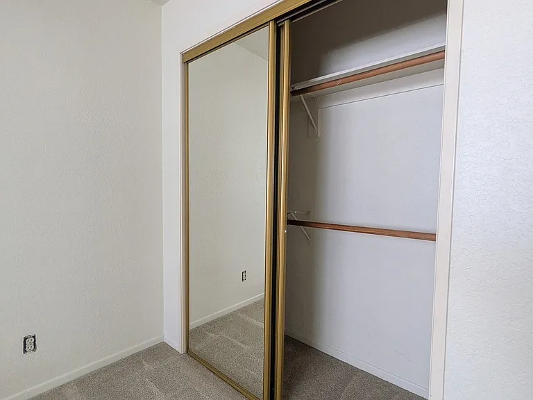 337 N Buena Vista St #202 — Photo 17