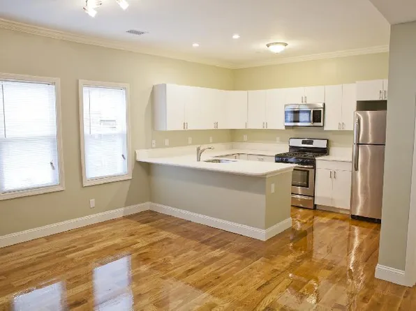 17 Imrie Rd #3, Boston, MA 02134