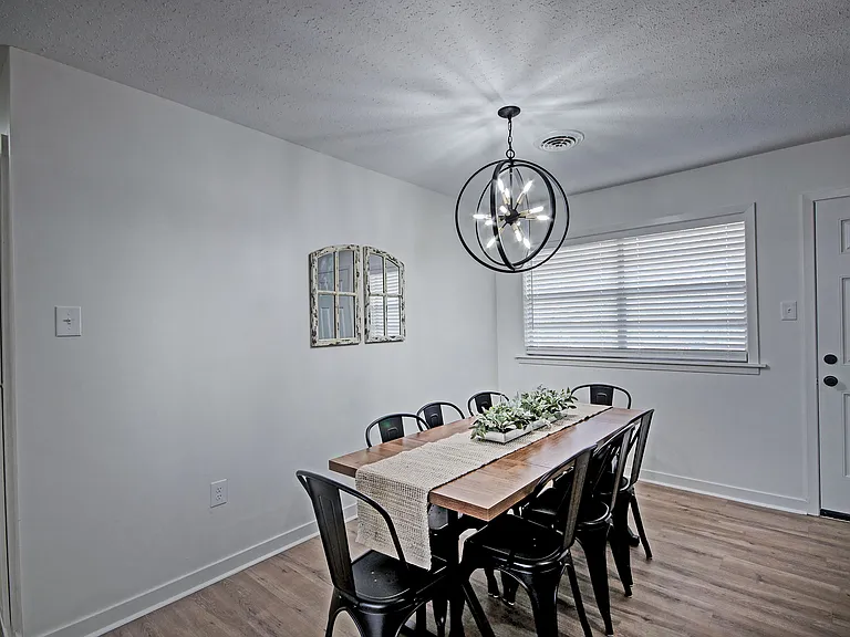 124 Hill Cir — Photo 6