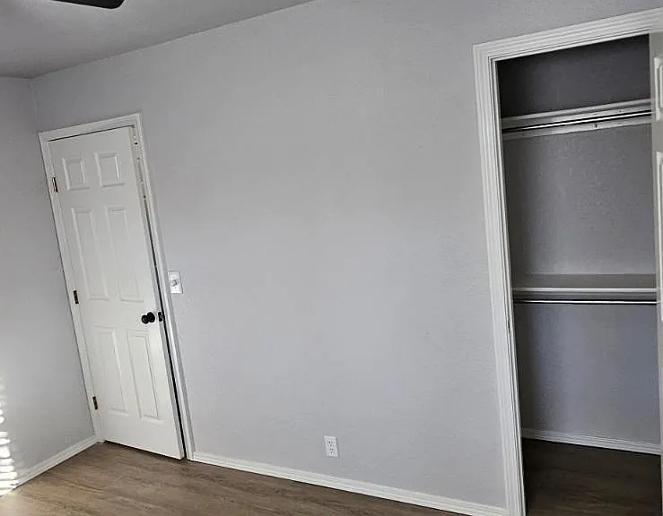 2308 Shady Tree Ln — Photo 23