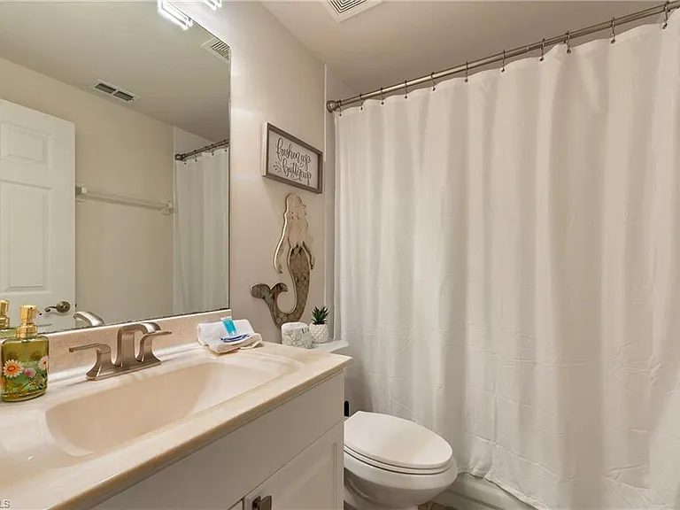 1526 Vintage Ln — Photo 22