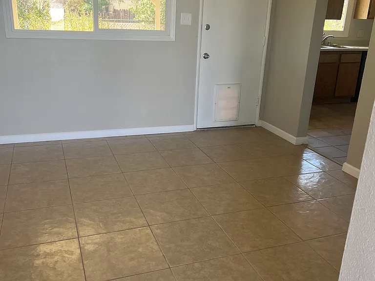 304 Palm Dr — Photo 14