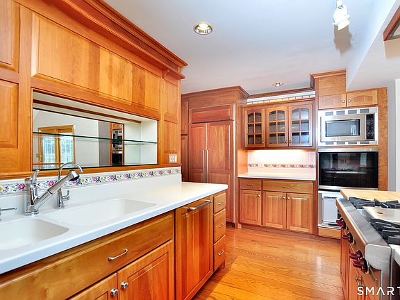 5th image of 243 Milton Road