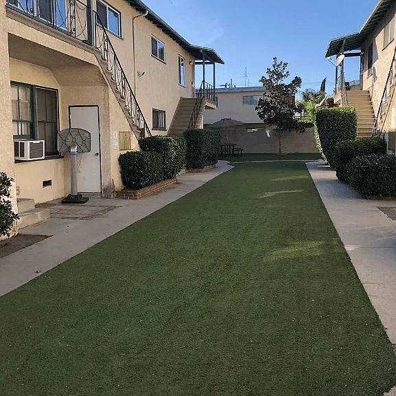 4839-51 Coldwater Canyon Ave — Photo 11