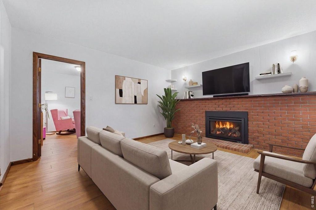 342 Limber Pl