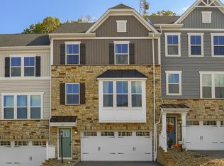 137 Moyer Hill Dr, Cranberry Township, PA 16066