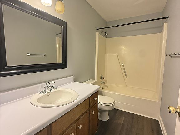 3rd image of 855 Vista View Ln #6