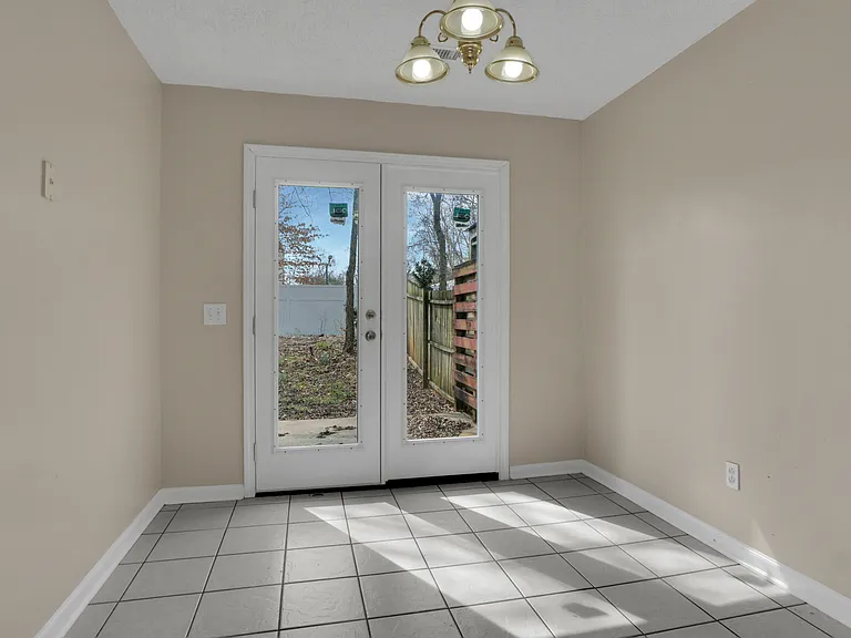 1452 Middleborough Ct — Photo 14