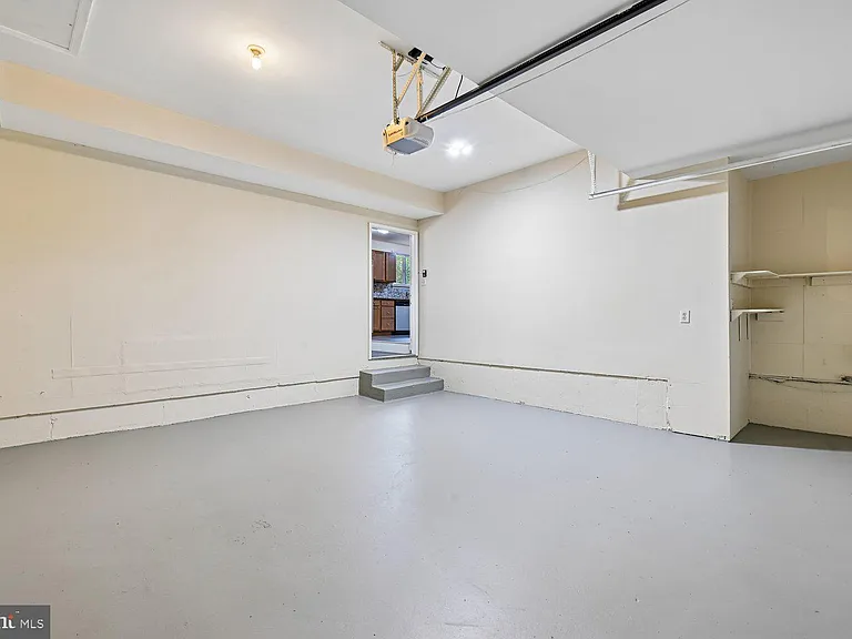 8805 Bolero Ct — Photo 24