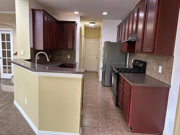 8730 Manhattan Ave #8730 — Photo 60