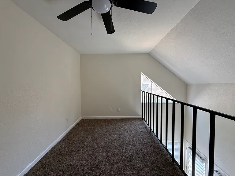 9801 Walnut St #214 — Photo 18