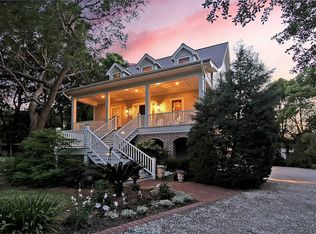 137 Island Dr, Charleston, SC 29407