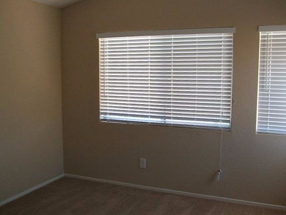3rd image of 43737 Byron Dr