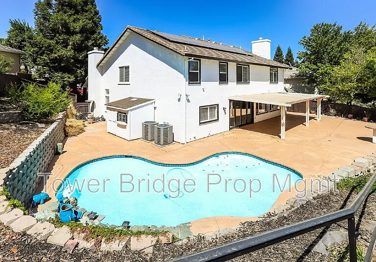 1518 Southridge Ct — Photo 14