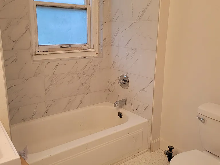 1560 N Lafayette St #1 — Photo 8