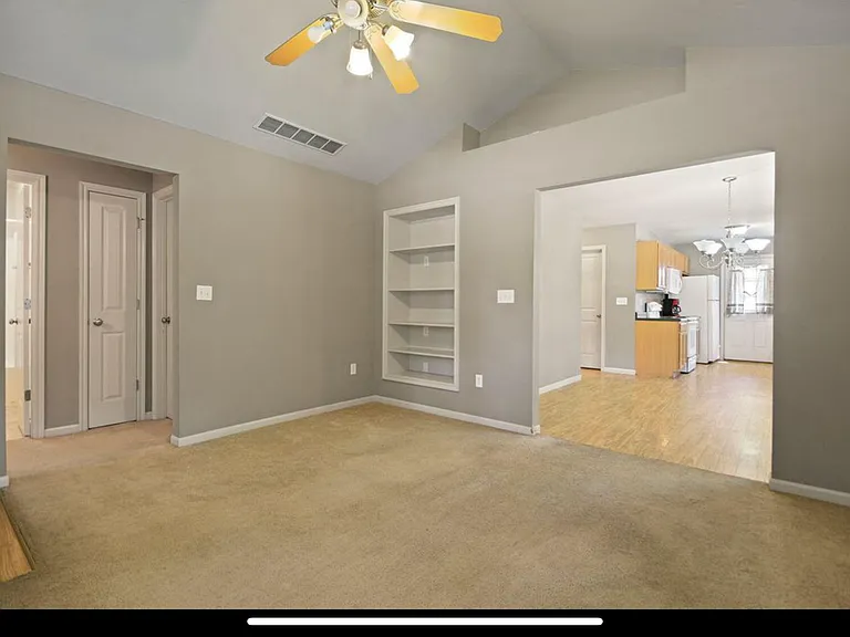 401 Hickman Ave — Photo 11
