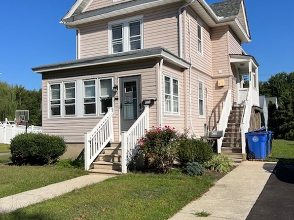 437 Poplar Ave #B