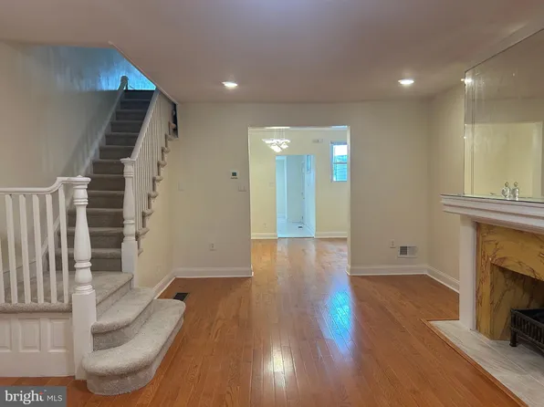 5059 N 9th St, Philadelphia, PA 19141