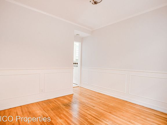 3rd image of 1018 N Croft Ave #10541165