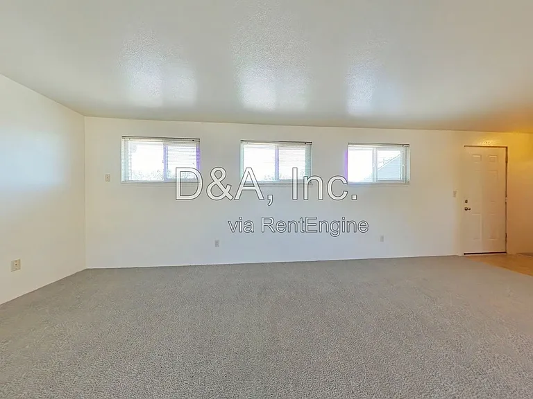 2311 NW Grant Ave #5 — Photo 2
