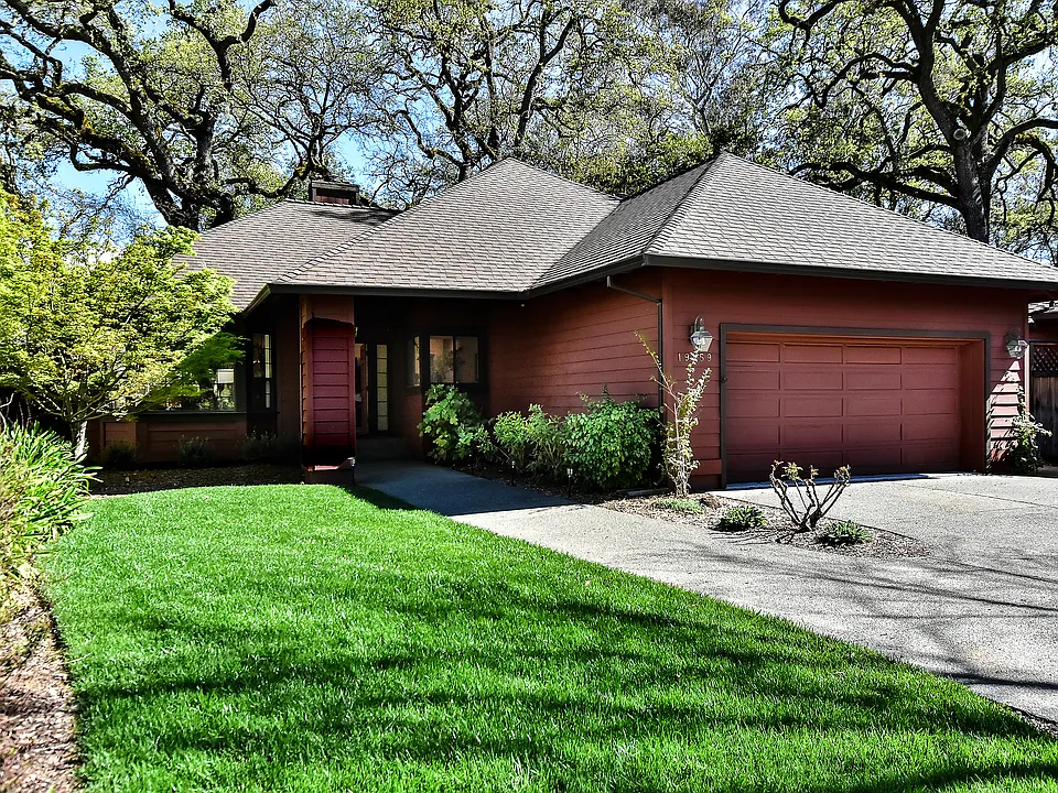 Laurelbrook Ct