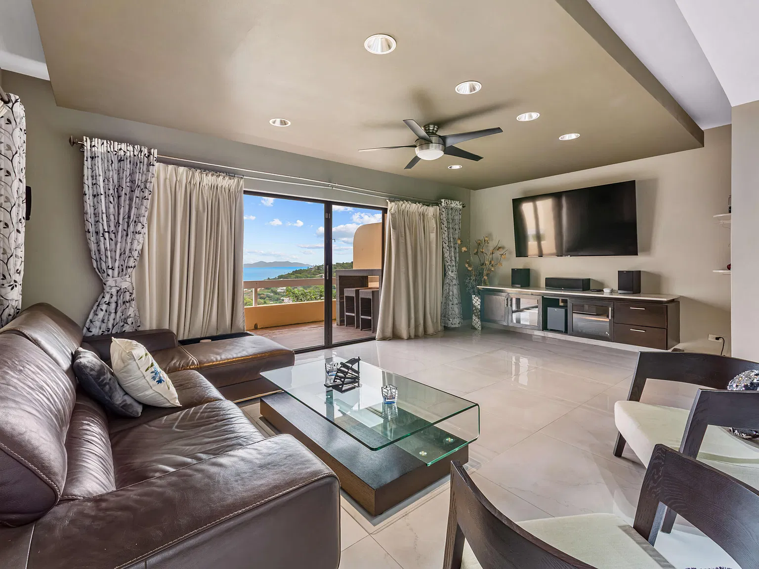 3 bed, $4,200 — Photo 1